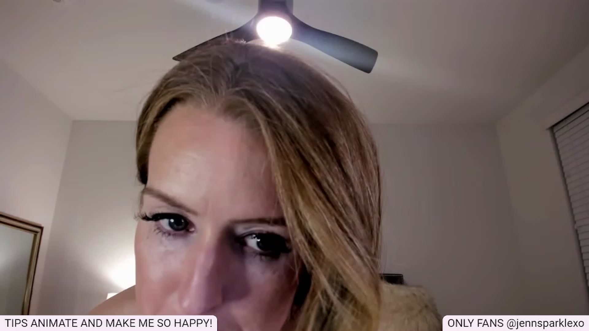 Gallery image thumbnail from Jennsparklexo's myfreecams stream on, 03/29/2023, 09:17 image 1 of 20