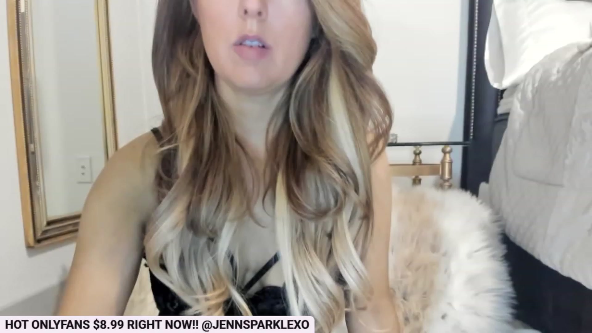 Gallery image thumbnail from Jennsparklexo's myfreecams stream on, 04/10/2023, 10:14 image 1 of 20