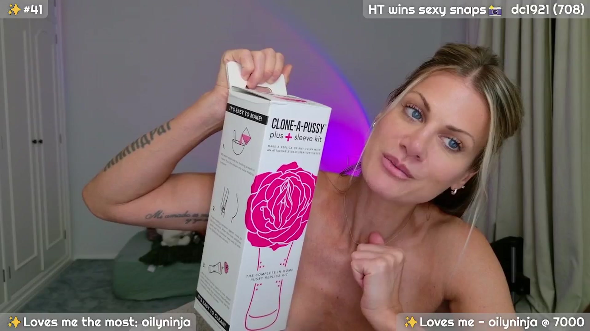Gallery image thumbnail from JennyBear's myfreecams stream on, 08/31/2025, 10:39 image 9 of 20