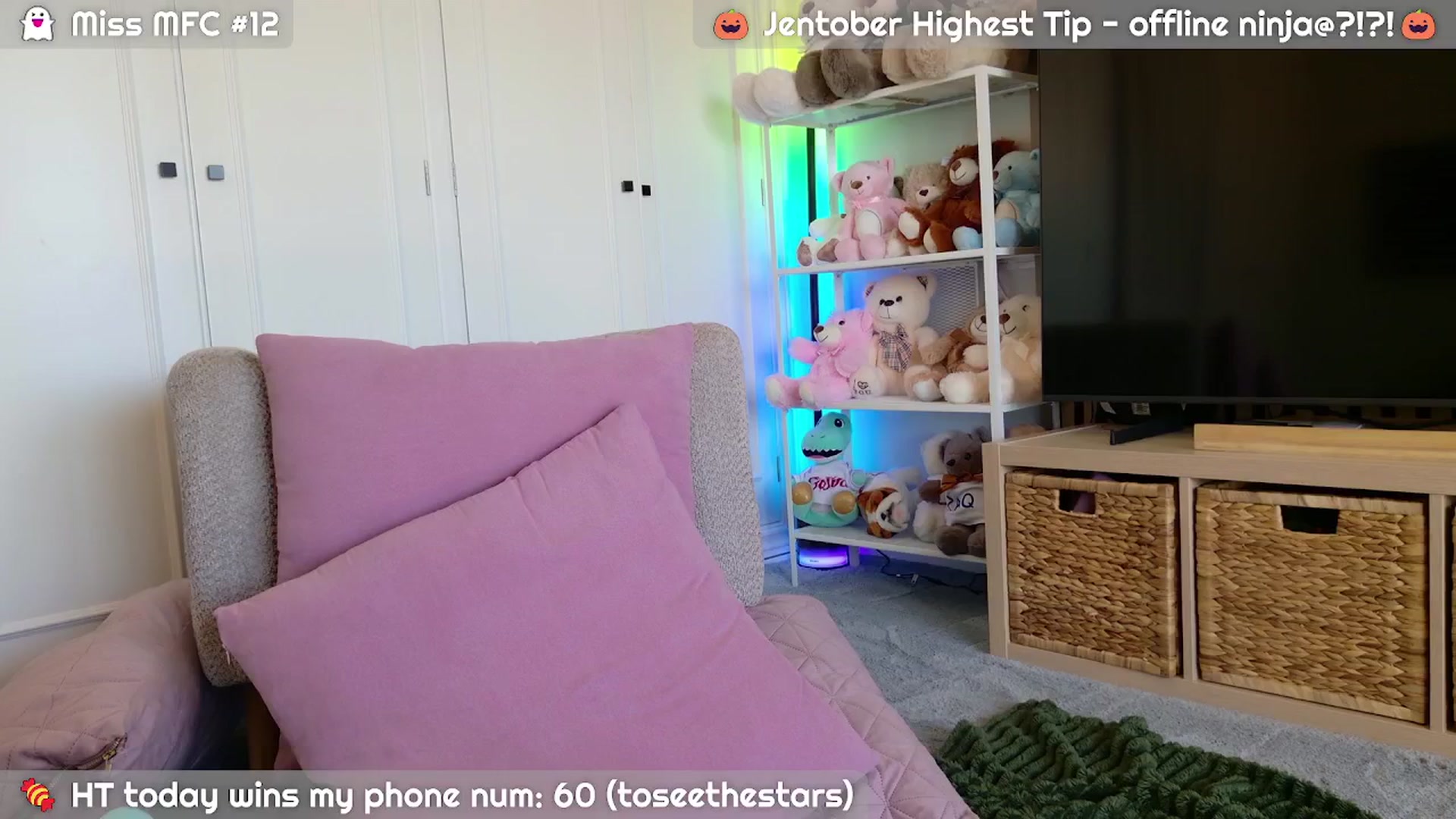 Gallery image thumbnail from JennyBear's myfreecams stream on, 10/30/2025, 12:53 image 19 of 20