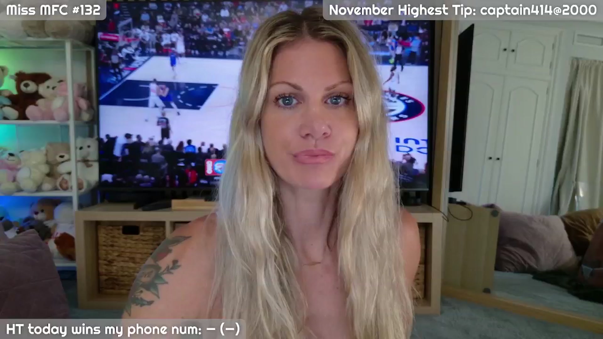 Gallery image thumbnail from JennyBear's myfreecams stream on, 11/05/2025, 06:48 image 1 of 20