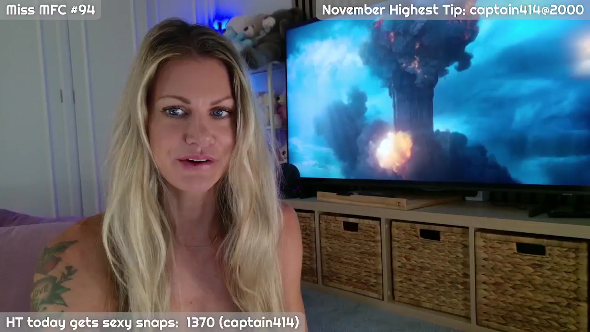 Gallery image thumbnail from JennyBear's myfreecams stream on, 11/08/2025, 06:43 image 15 of 20