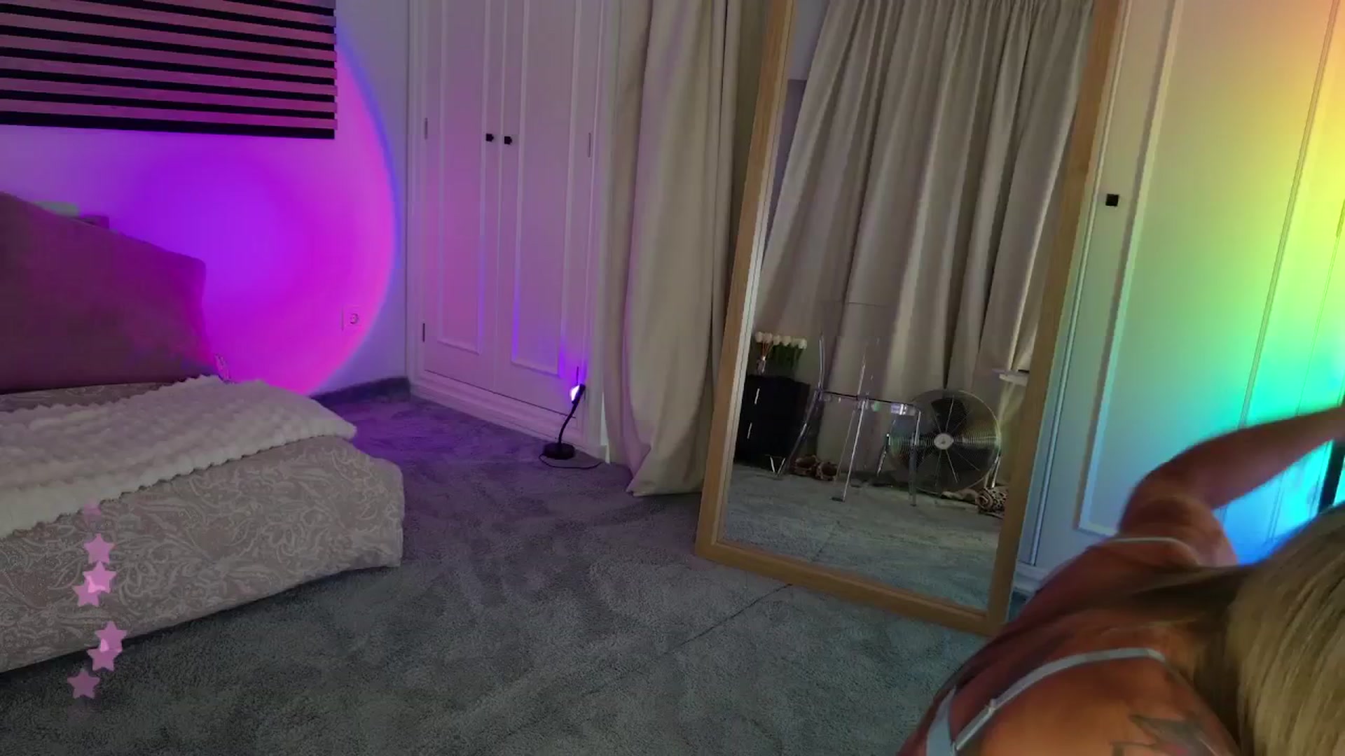 Gallery image thumbnail from JennyBear's myfreecams stream on, 11/13/2025, 22:03 image 17 of 20