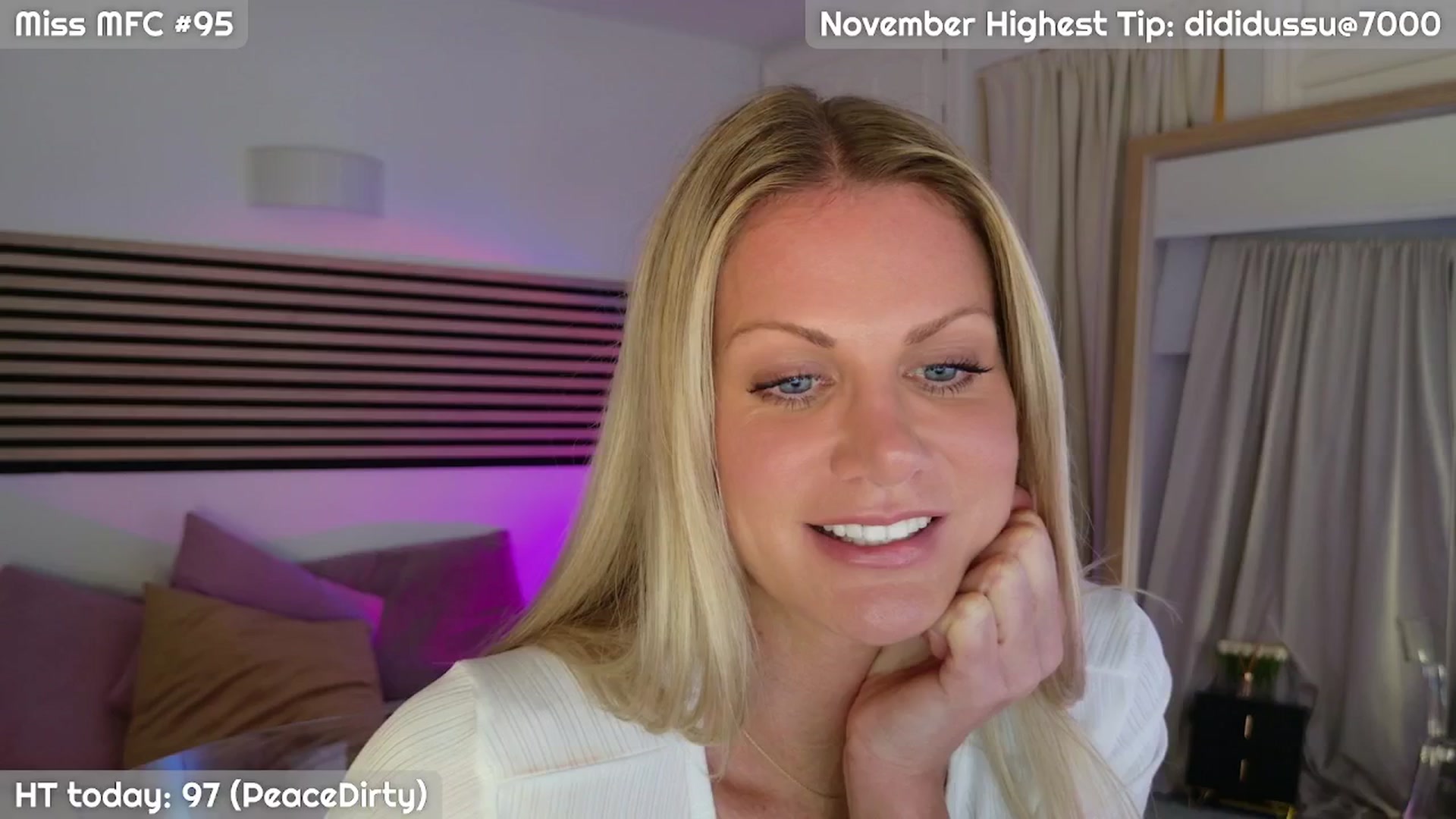 Gallery image thumbnail from JennyBear's myfreecams stream on, 11/22/2025, 24:02 image 5 of 20