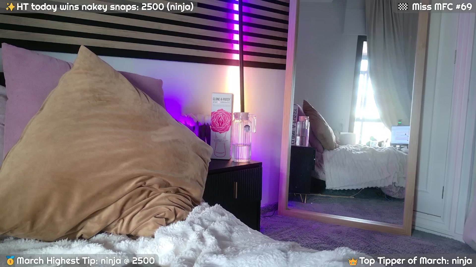 Gallery image thumbnail from JennyBear's myfreecams stream on, 03/08/2026, 09:55 image 7 of 20