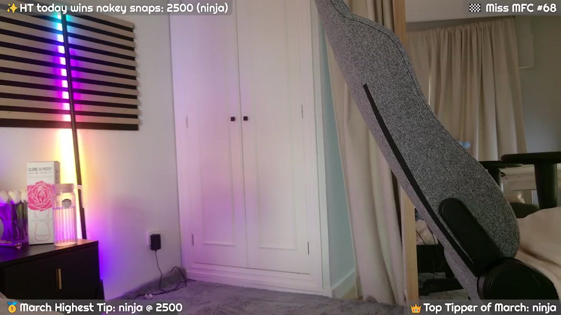 Gallery image thumbnail from JennyBear's myfreecams stream on, 03/08/2026, 09:55 image 1 of 20