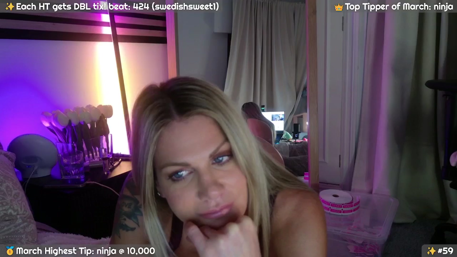 Gallery image thumbnail from JennyBear's myfreecams stream on, 03/16/2026, 02:00 image 2 of 20
