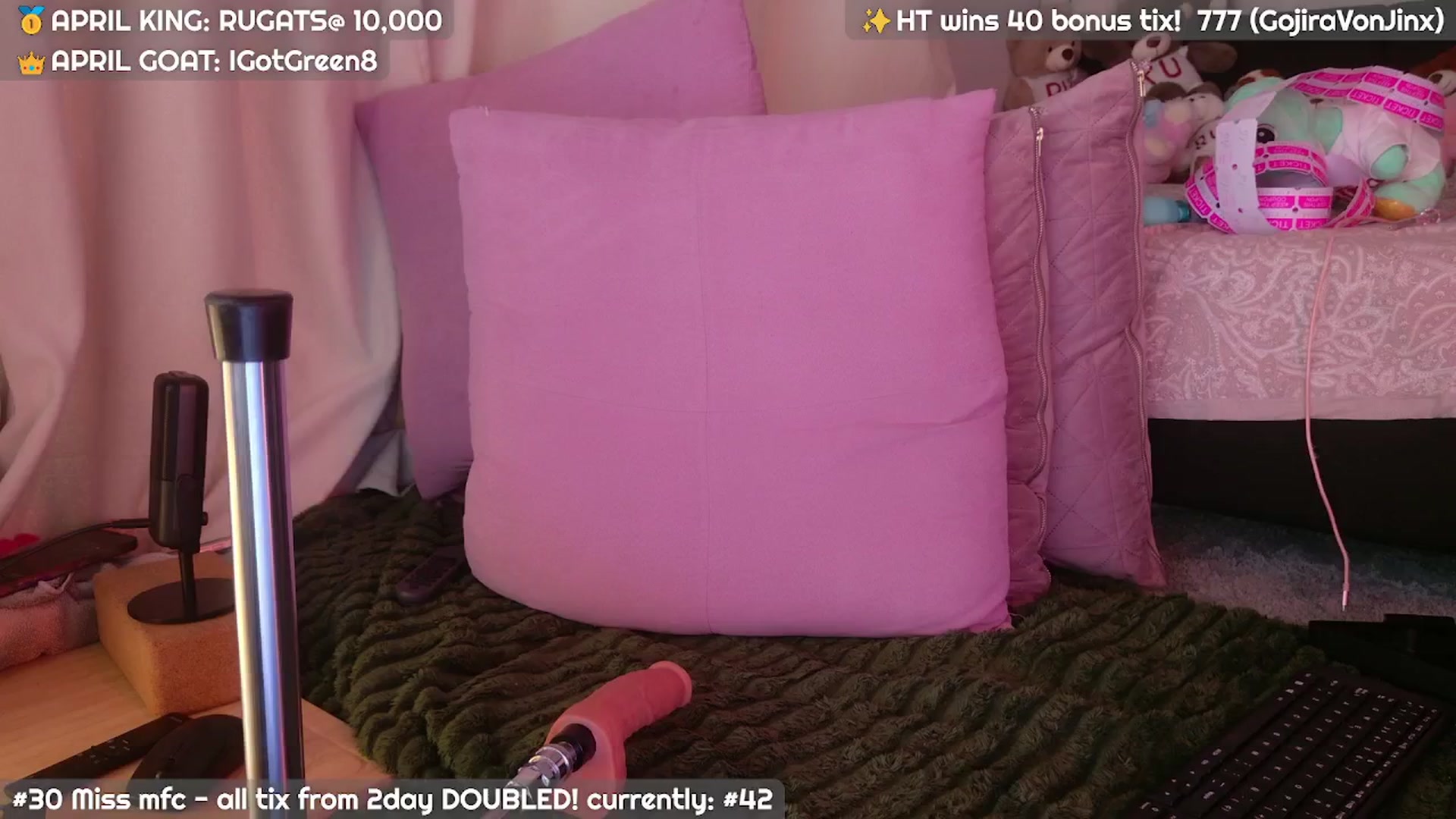 Gallery image thumbnail from JennyBear's myfreecams stream on, 04/02/2026, 10:30 image 7 of 20