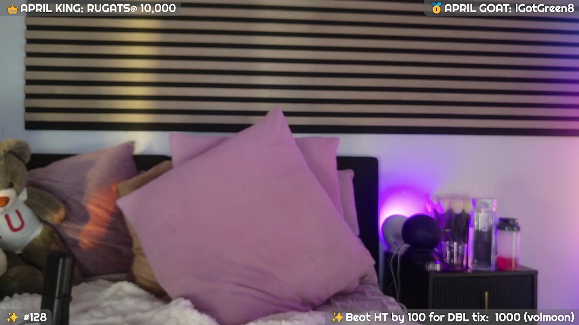 Gallery image thumbnail from JennyBear's myfreecams stream on, 04/05/2026, 07:05 image 18 of 20