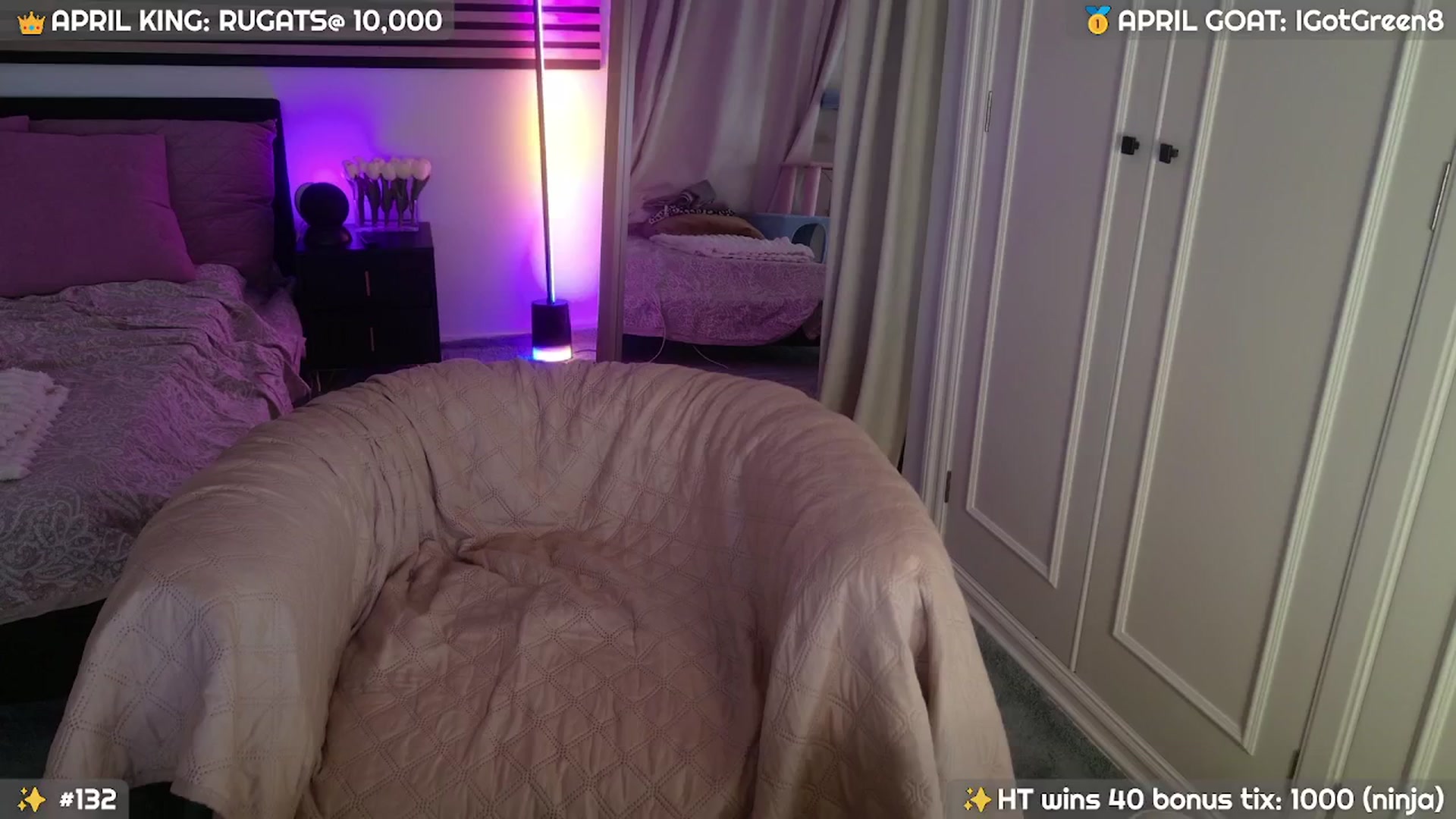 Gallery image thumbnail from JennyBear's myfreecams stream on, 04/06/2026, 23:11 image 1 of 20