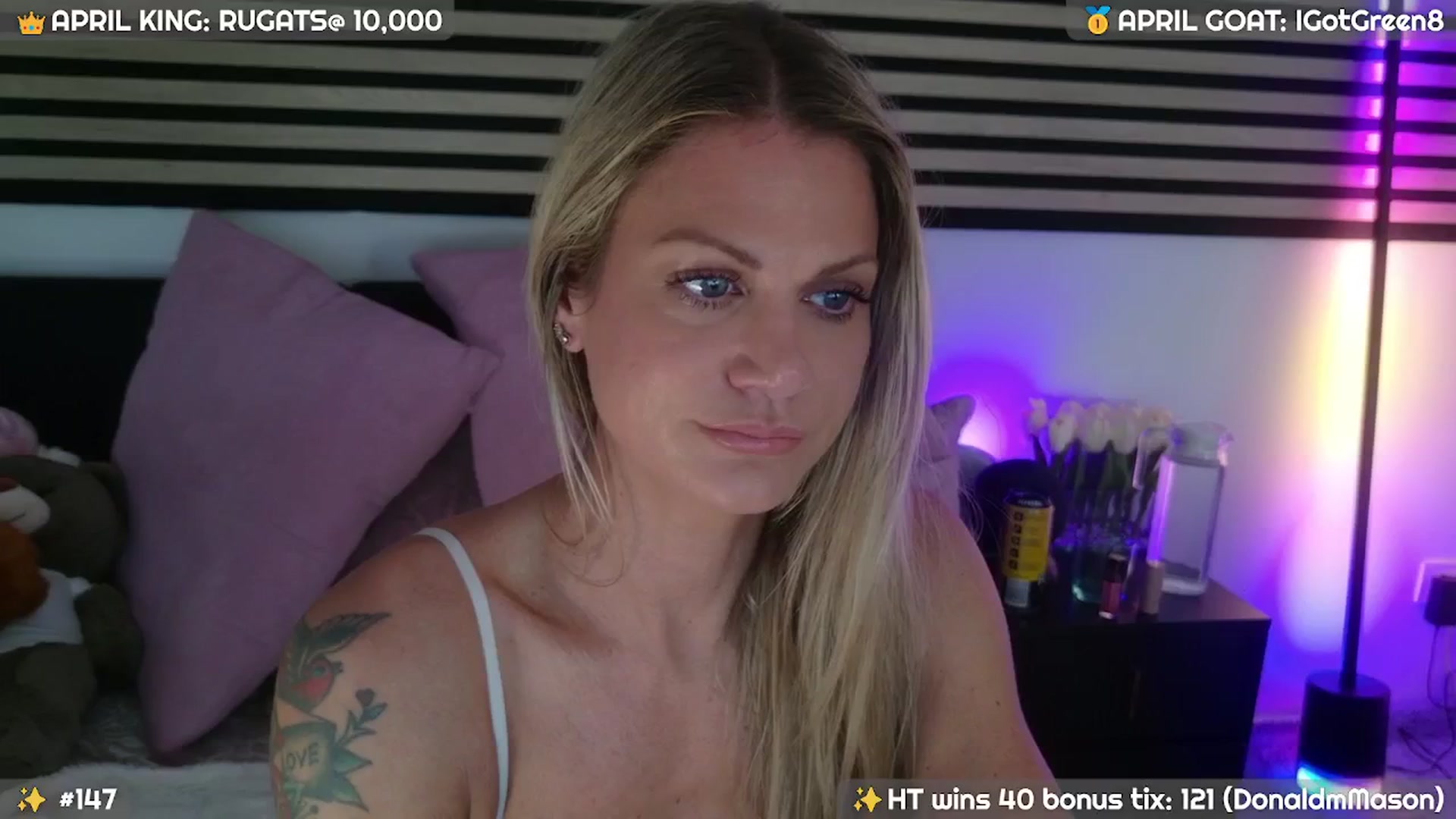 Gallery image thumbnail from JennyBear's myfreecams stream on, 04/07/2026, 23:45 image 14 of 20