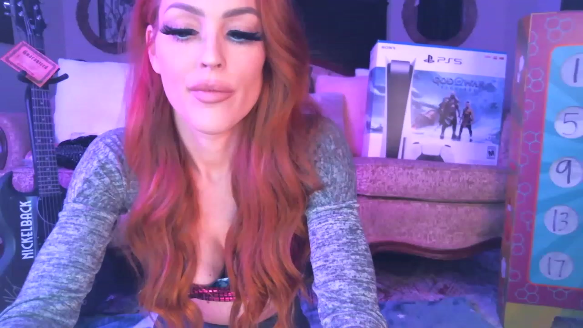 Gallery image thumbnail from JennyBlighe's myfreecams stream on, 12/31/2022, 10:09 image 1 of 20