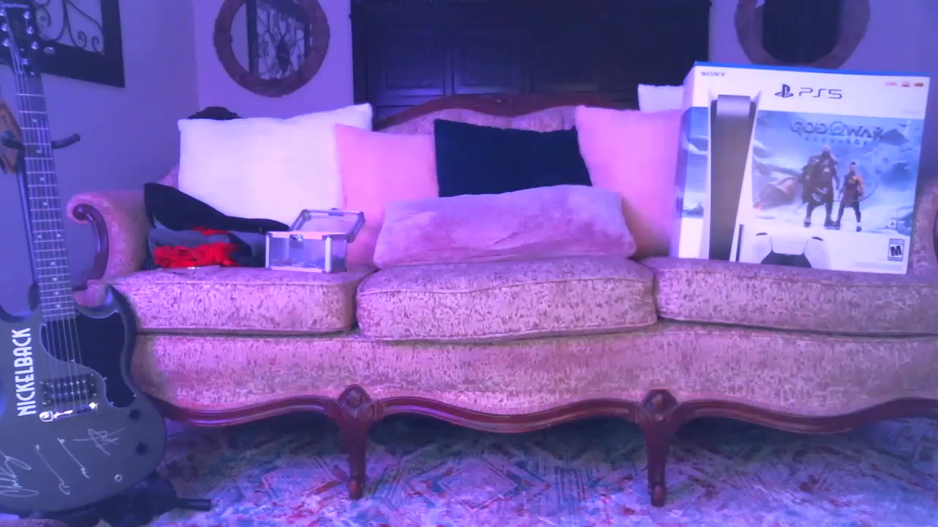 Gallery image thumbnail from JennyBlighe's myfreecams stream on, 01/06/2023, 08:44 image 1 of 20