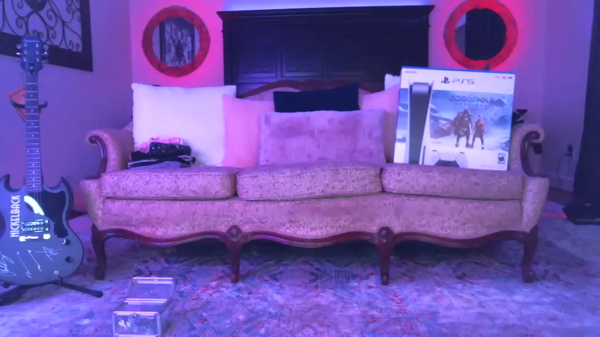 Gallery image thumbnail from JennyBlighe's myfreecams stream on, 01/16/2023, 06:27 image 3 of 20