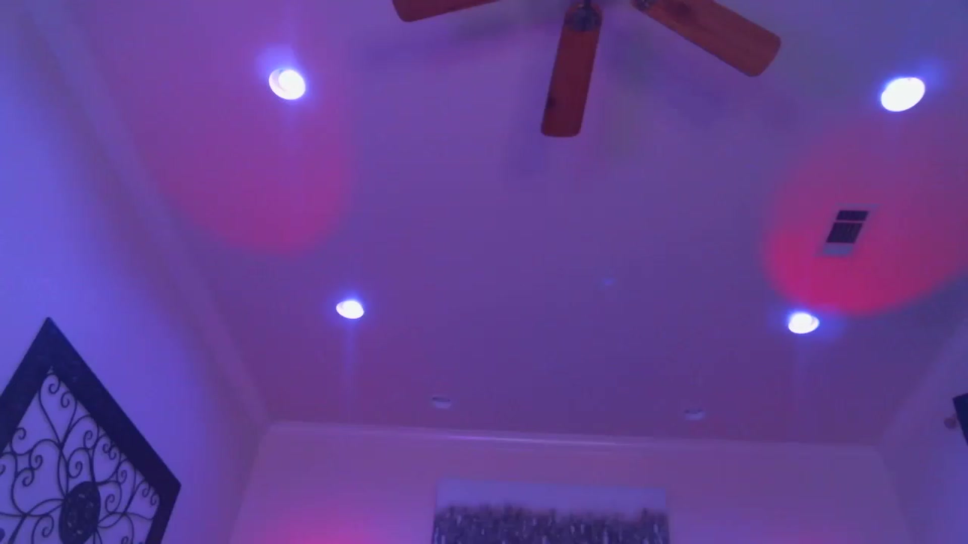 Gallery image thumbnail from JennyBlighe's myfreecams stream on, 01/17/2023, 06:32 image 15 of 20