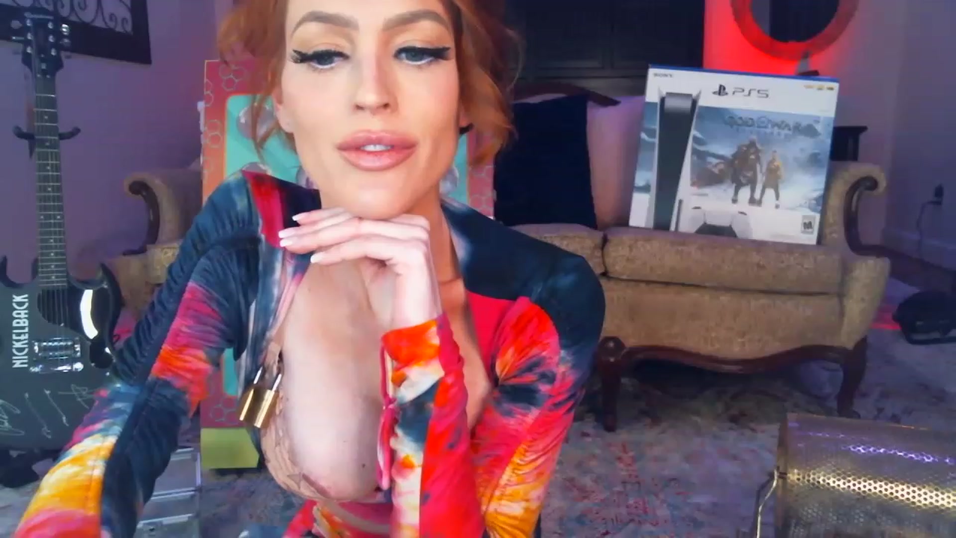 Gallery image thumbnail from JennyBlighe's myfreecams stream on, 02/01/2023, 04:51 image 15 of 20