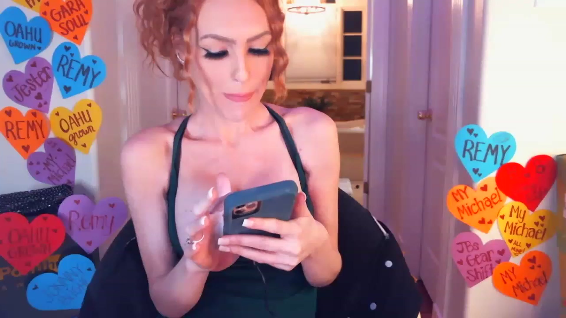 Gallery image thumbnail from JennyBlighe's myfreecams stream on, 02/11/2023, 06:39 image 3 of 20