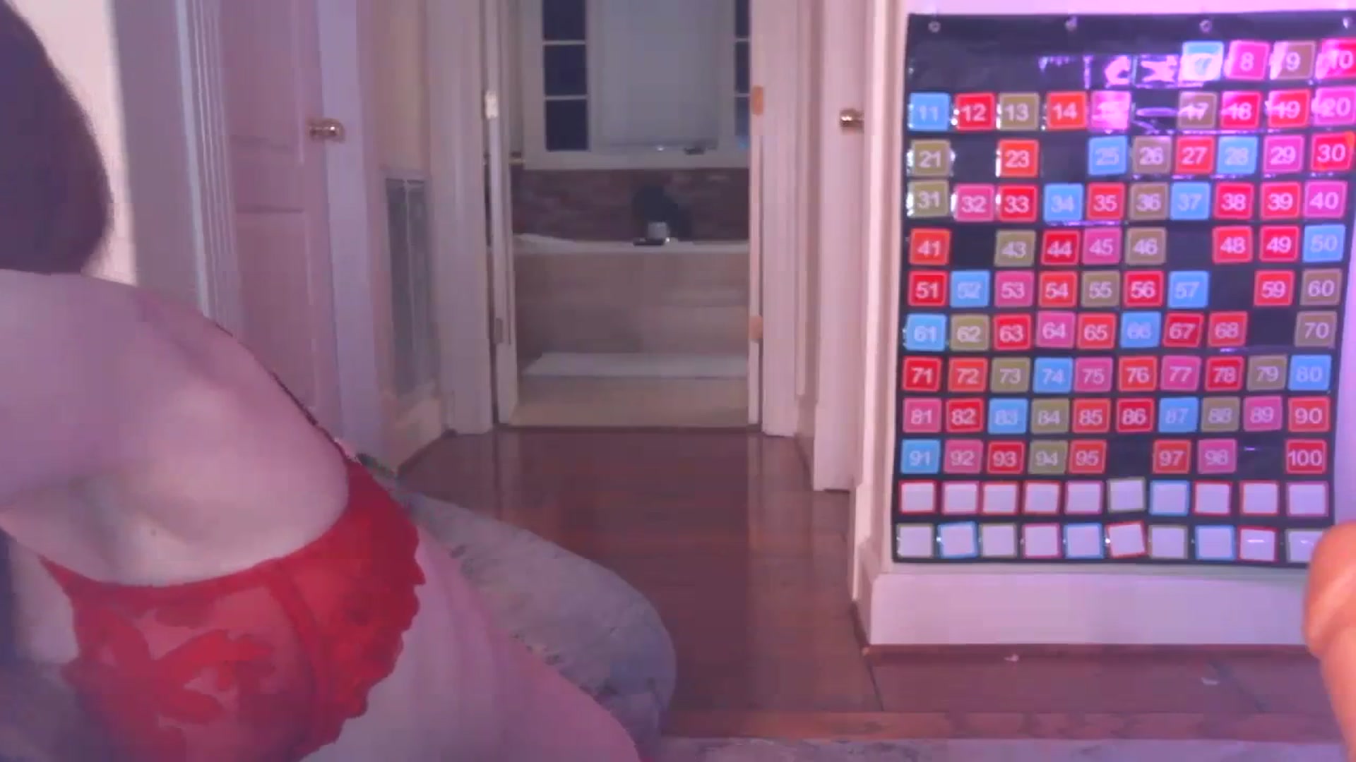 Gallery image thumbnail from JennyBlighe's myfreecams stream on, 01/30/2024, 09:03 image 2 of 20