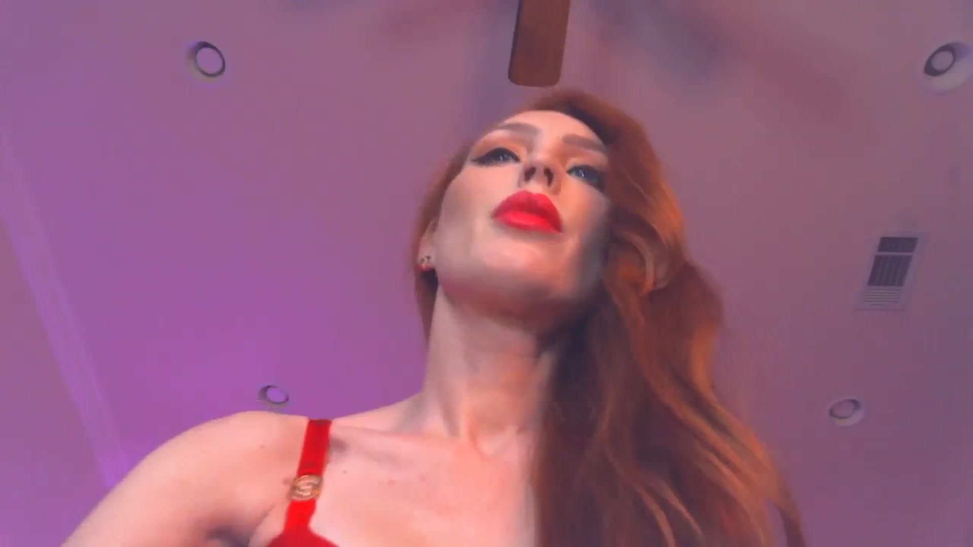 Gallery image thumbnail from JennyBlighe's myfreecams stream on, 02/05/2024, 07:28 image 5 of 20