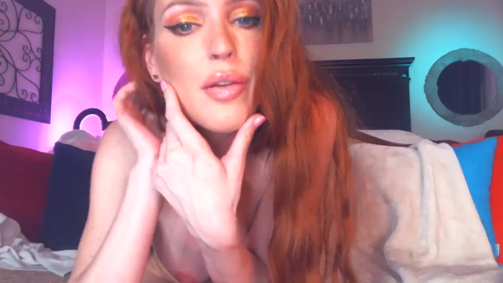 Gallery image thumbnail from JennyBlighe's myfreecams stream on, 06/24/2024, 08:52 image 20 of 20