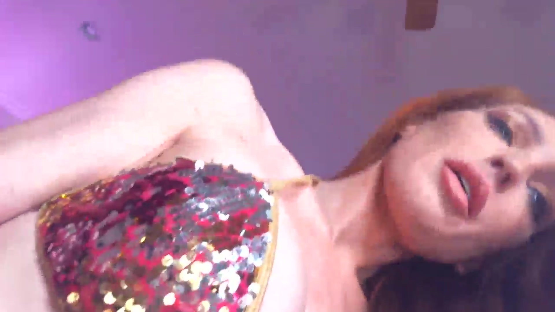 Gallery image thumbnail from JennyBlighe's myfreecams stream on, 07/11/2024, 06:48 image 6 of 20