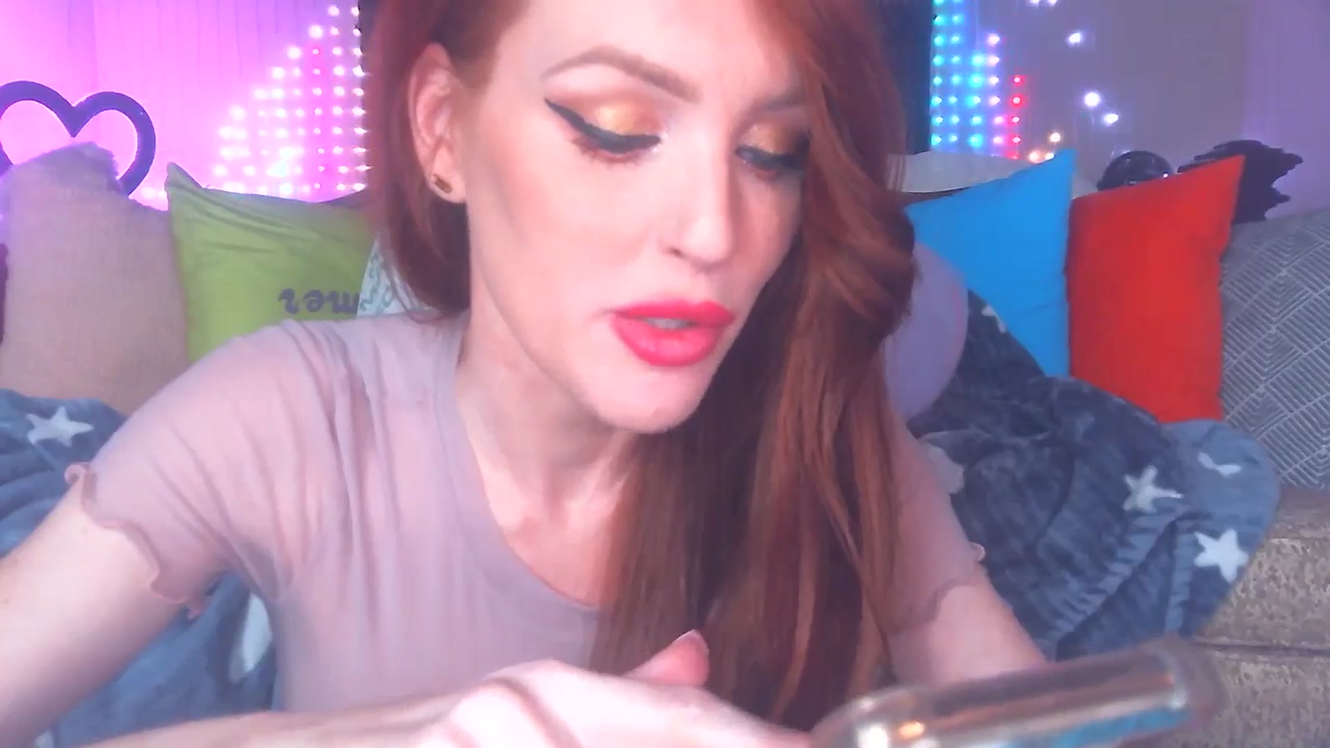 Gallery image thumbnail from JennyBlighe's myfreecams stream on, 07/13/2024, 09:33 image 18 of 20