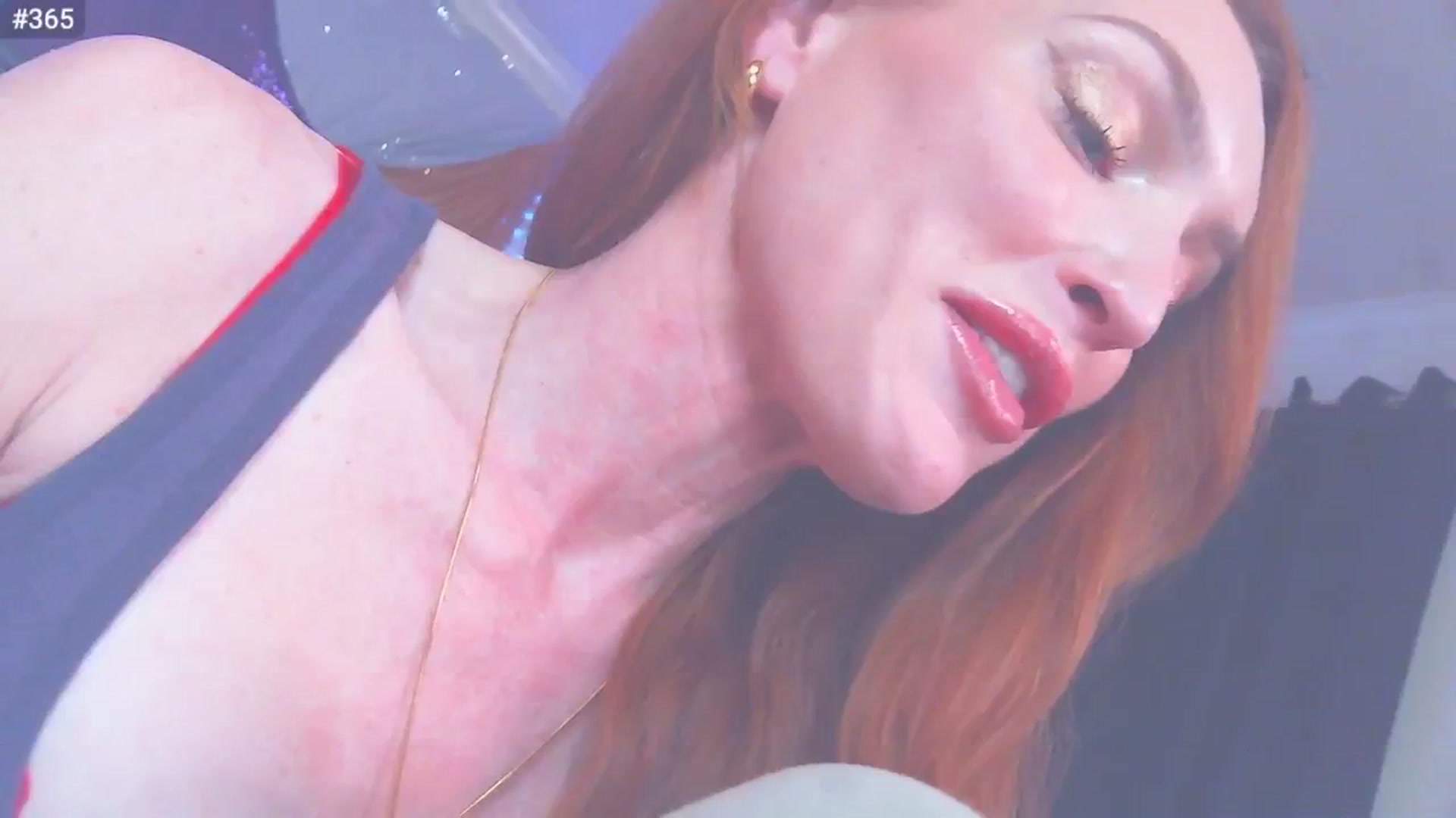 Gallery image thumbnail from JennyBlighe's myfreecams stream on, 11/14/2024, 09:02 image 12 of 20