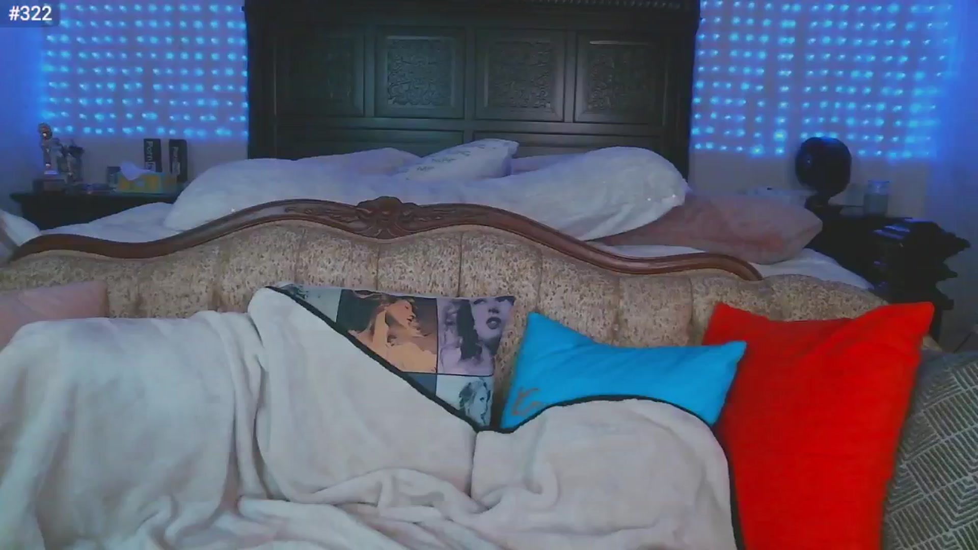 Gallery image thumbnail from JennyBlighe's myfreecams stream on, 11/16/2024, 08:58 image 4 of 20