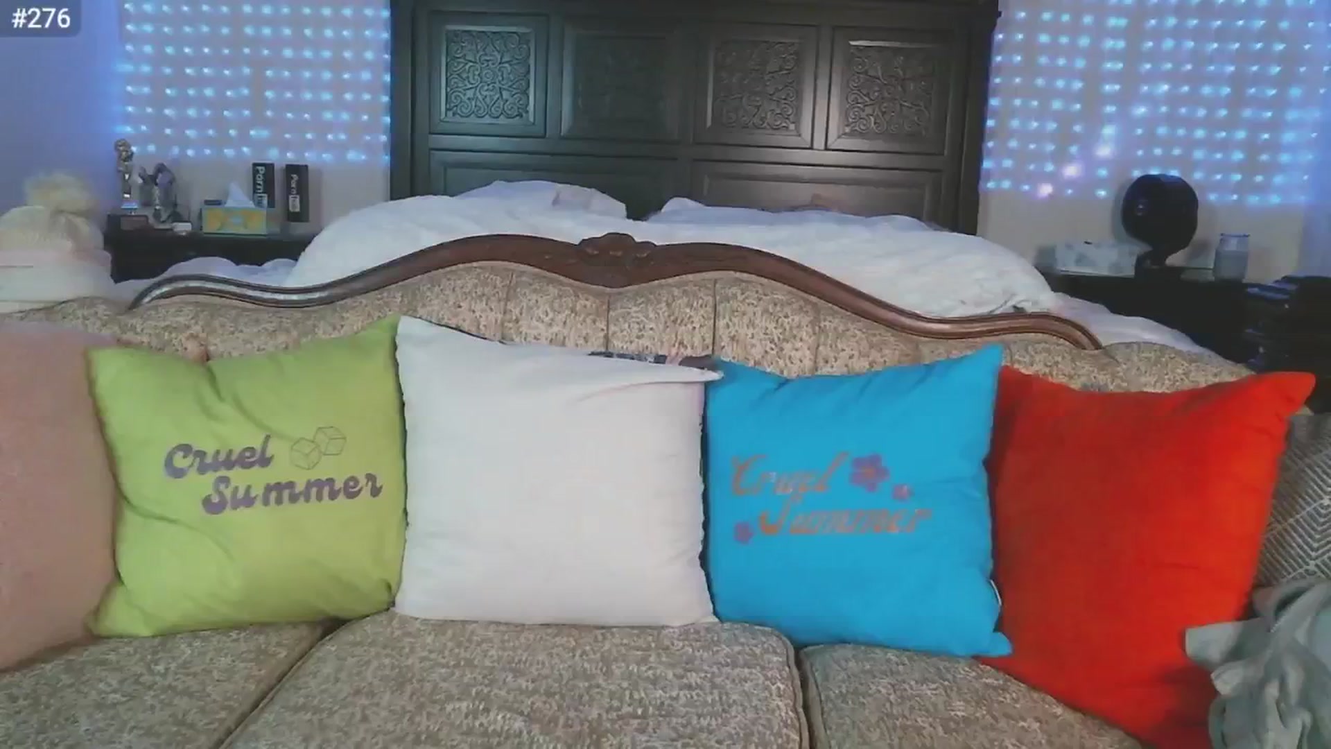 Gallery image thumbnail from JennyBlighe's myfreecams stream on, 11/21/2024, 10:37 image 4 of 20
