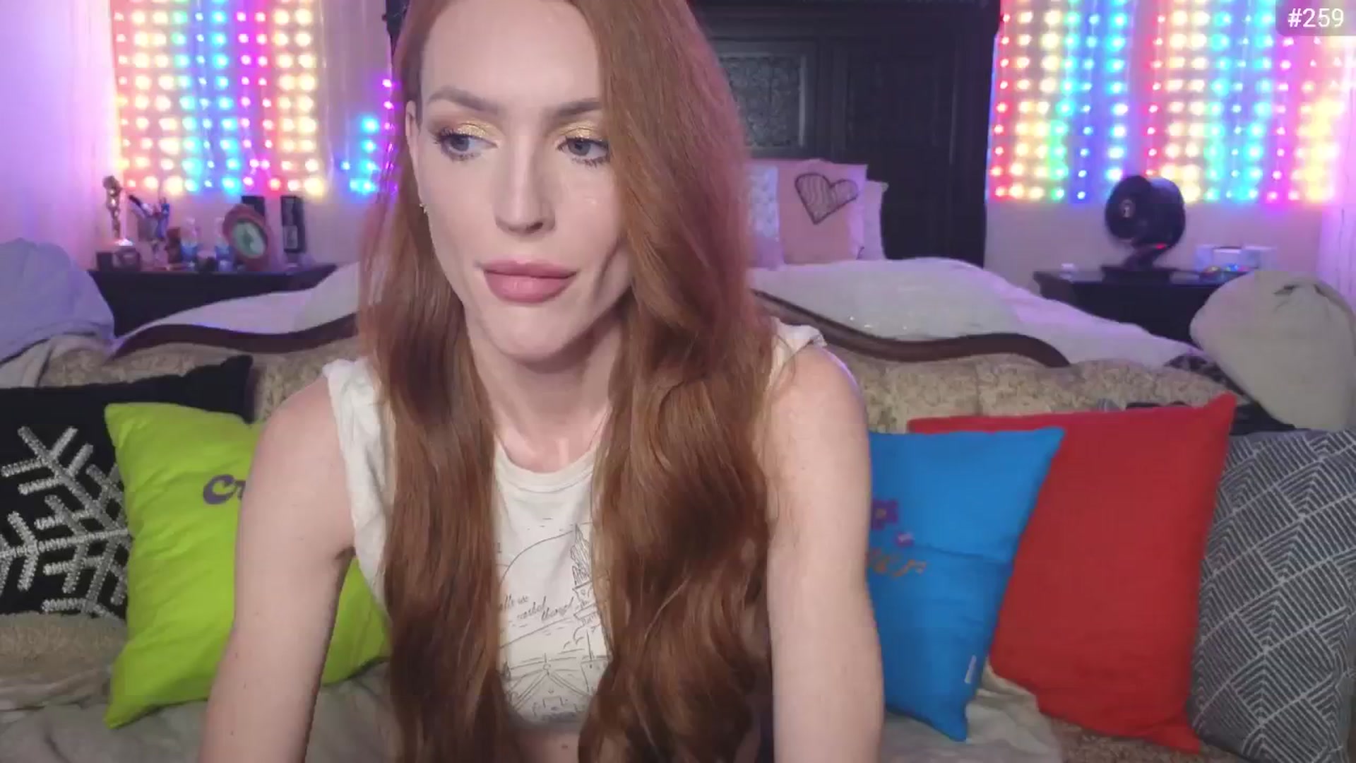 Gallery image thumbnail from JennyBlighe's myfreecams stream on, 12/29/2024, 09:53 image 6 of 20