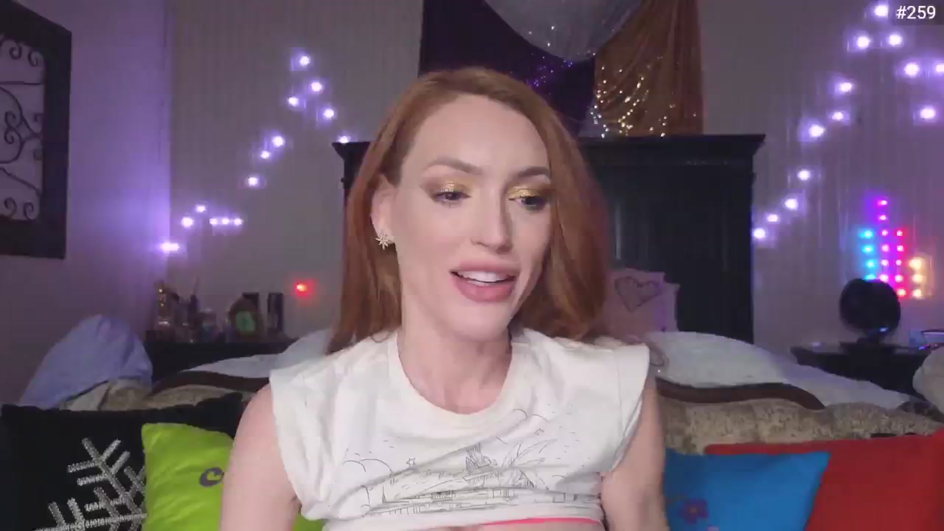 Gallery image thumbnail from JennyBlighe's myfreecams stream on, 12/29/2024, 09:53 image 7 of 20