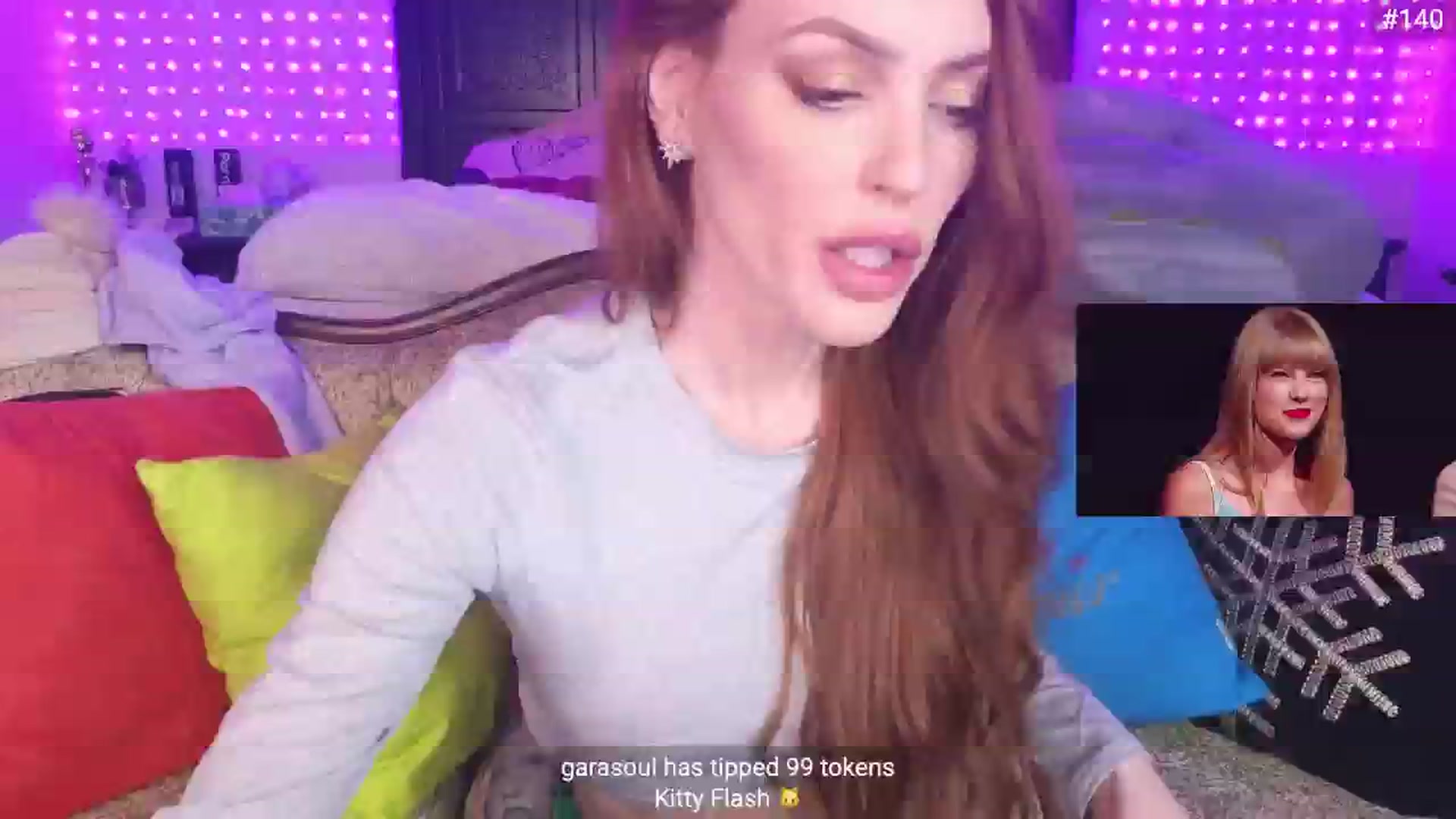 Gallery image thumbnail from JennyBlighe's myfreecams stream on, 01/25/2025, 17:59 image 7 of 20
