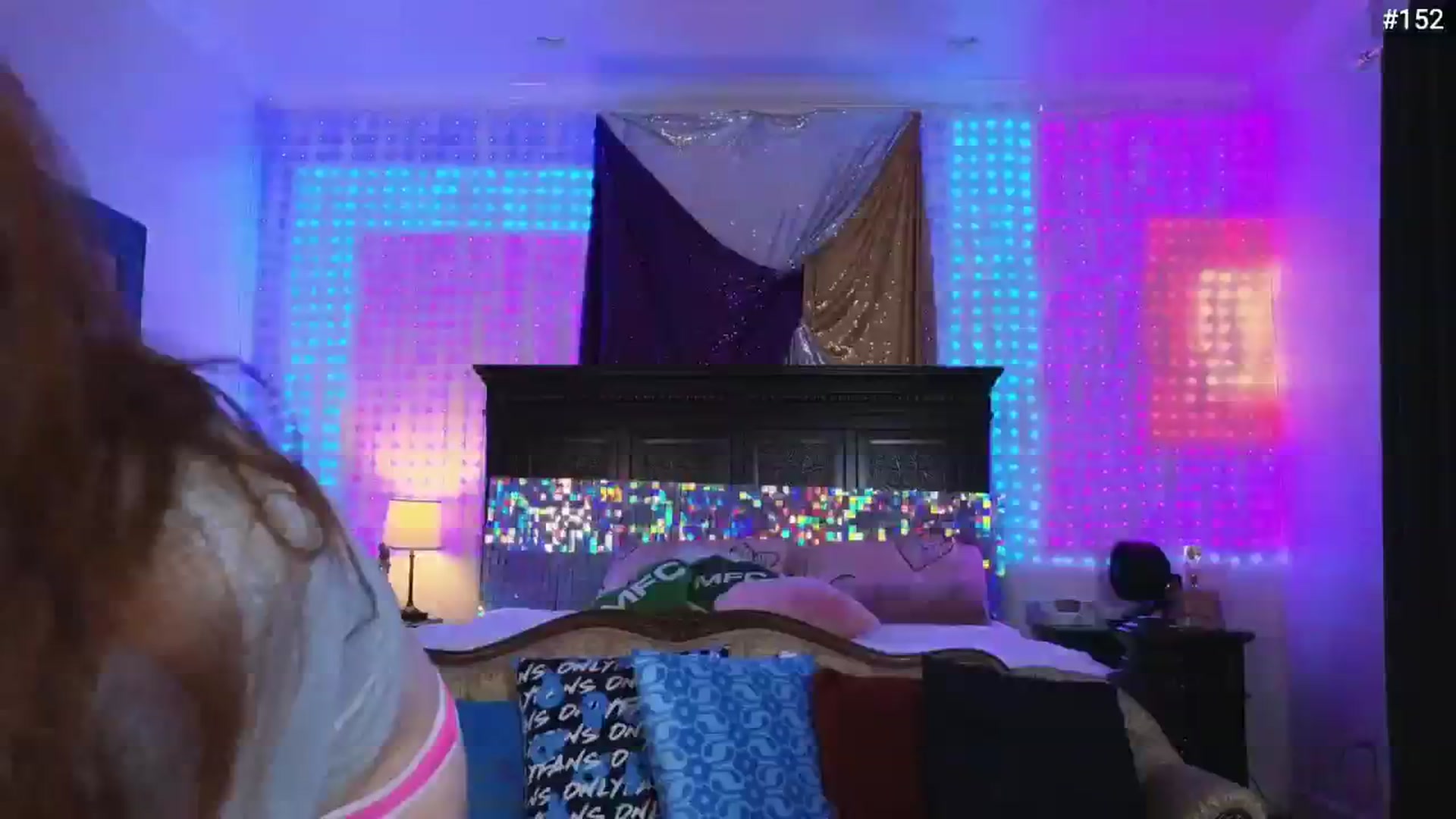 Gallery image thumbnail from JennyBlighe's myfreecams stream on, 08/12/2025, 08:52 image 18 of 20