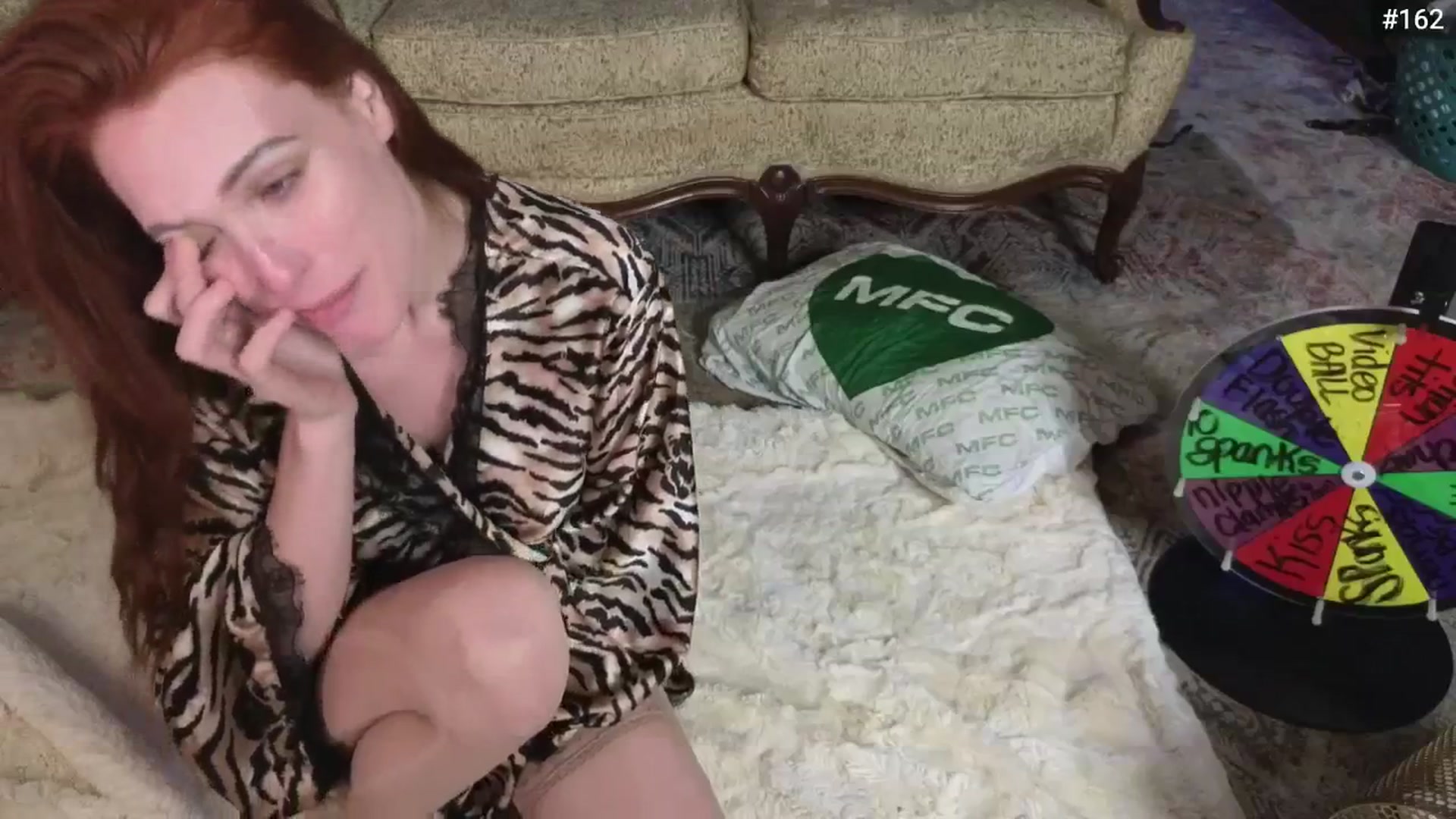 Gallery image thumbnail from JennyBlighe's myfreecams stream on, 08/16/2025, 19:16 image 15 of 20
