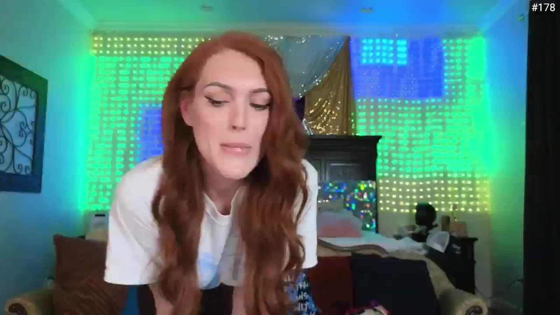 Gallery image thumbnail from JennyBlighe's myfreecams stream on, 08/17/2025, 21:22 image 2 of 20