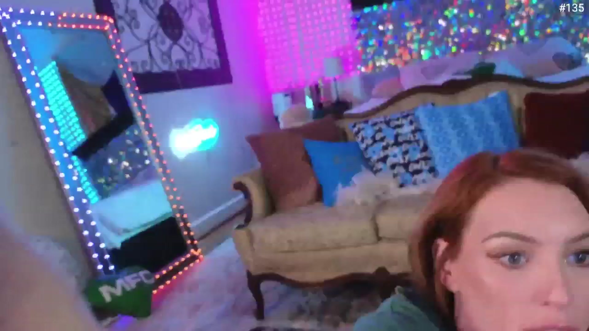 Gallery image thumbnail from JennyBlighe's myfreecams stream on, 08/29/2025, 15:21 image 4 of 20