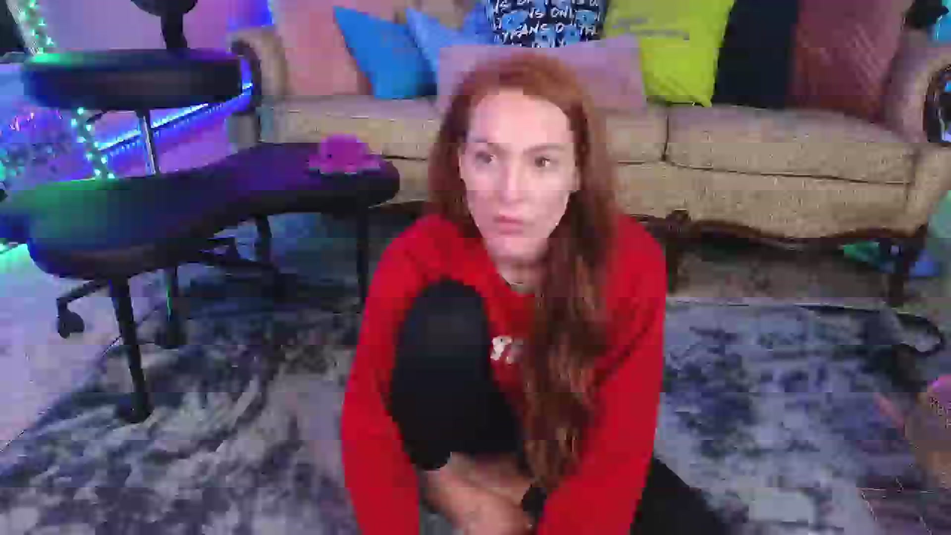 Gallery image thumbnail from JennyBlighe's myfreecams stream on, 10/07/2025, 12:18 image 1 of 20
