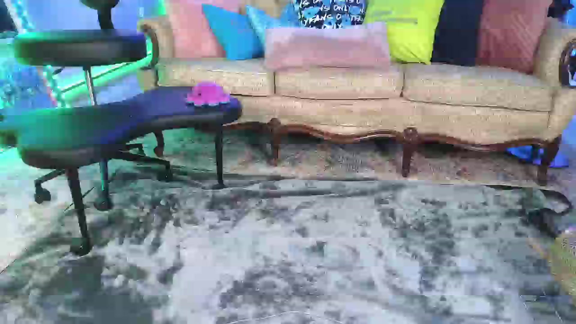 Gallery image thumbnail from JennyBlighe's myfreecams stream on, 10/07/2025, 12:18 image 11 of 20