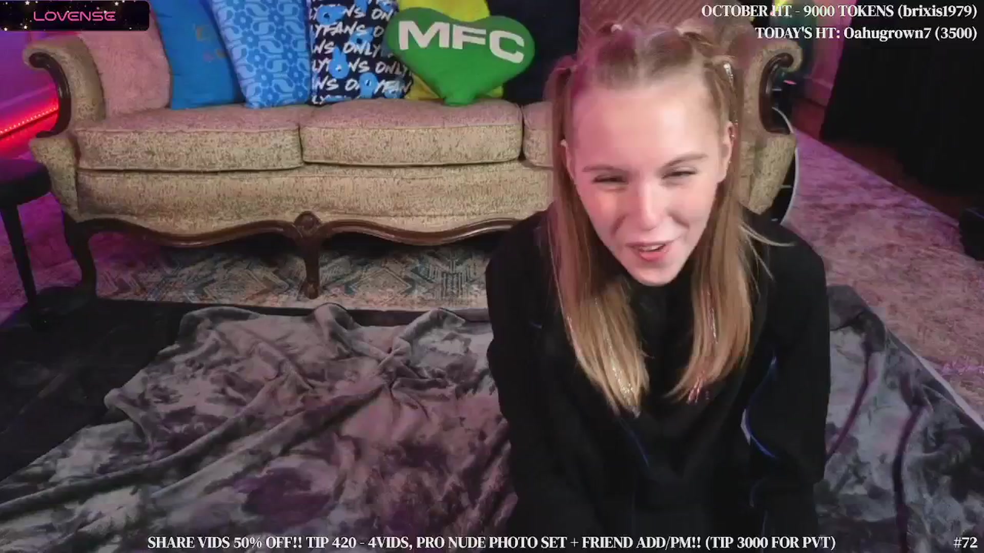 Gallery image thumbnail from JennyBlighe's myfreecams stream on, 10/31/2025, 12:28 image 12 of 20