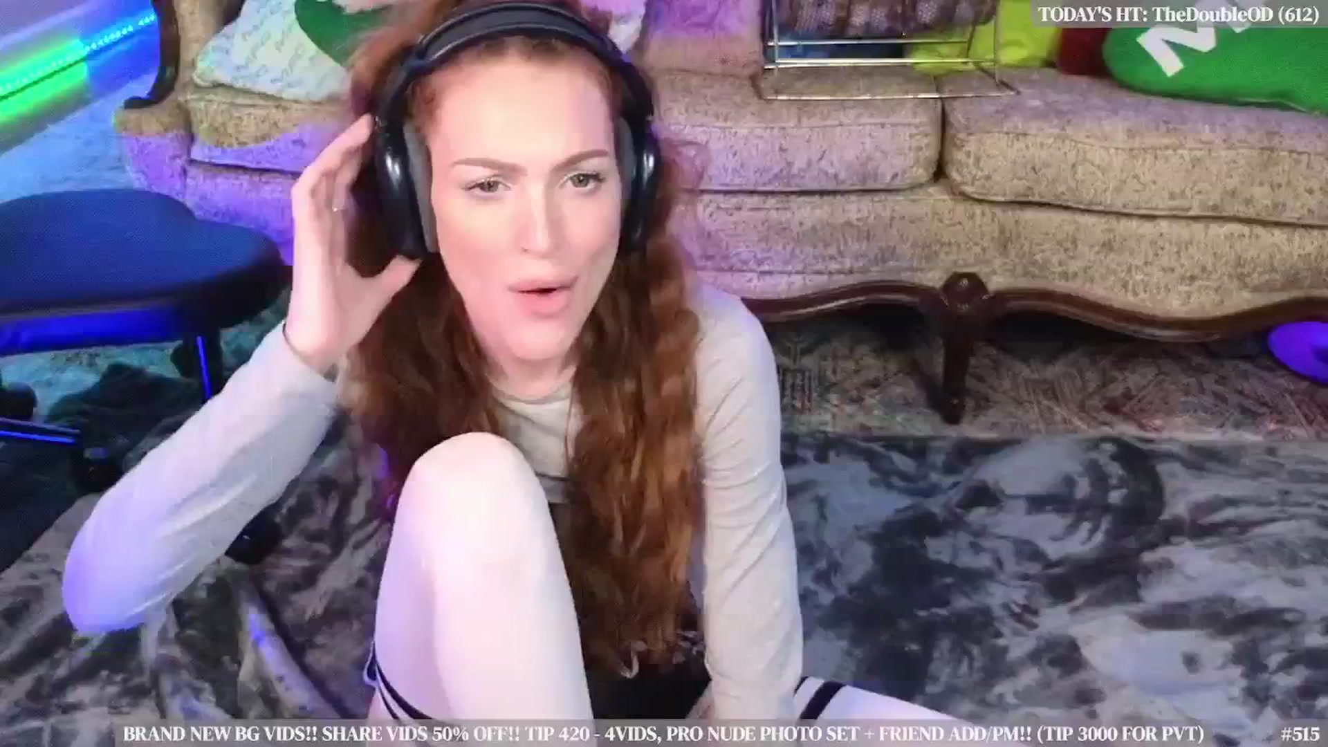 Gallery image thumbnail from JennyBlighe's myfreecams stream on, 11/09/2025, 07:59 image 13 of 20