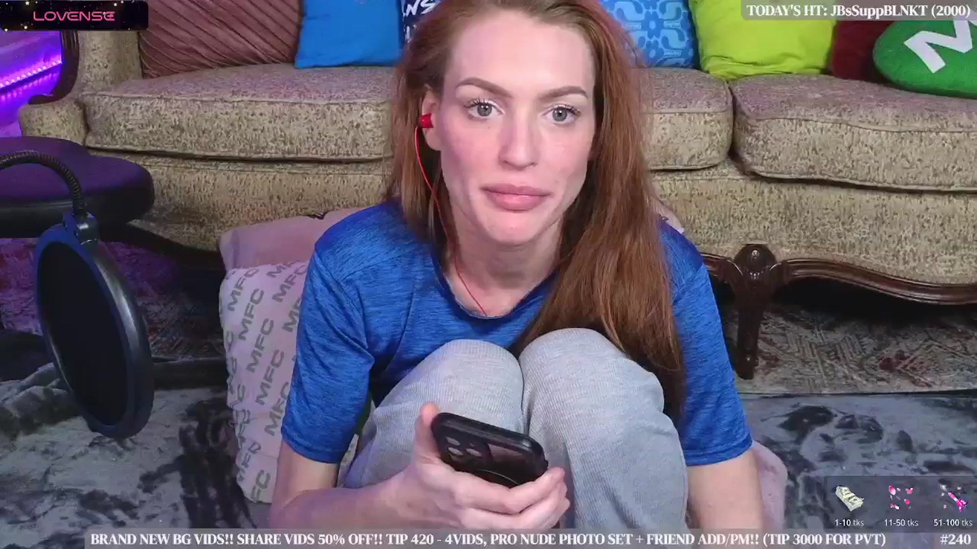 Gallery image thumbnail from JennyBlighe's myfreecams stream on, 11/14/2025, 02:39 image 10 of 20