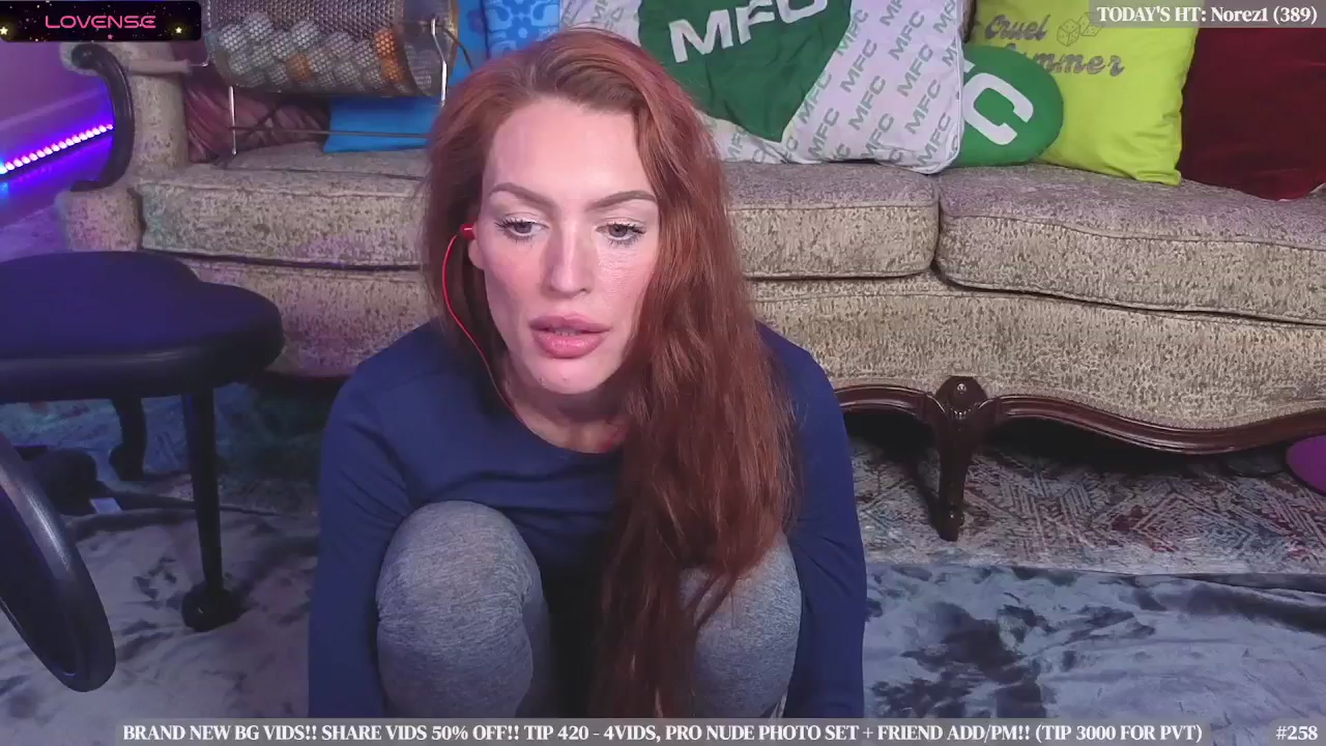 Gallery image thumbnail from JennyBlighe's myfreecams stream on, 11/16/2025, 07:09 image 4 of 20
