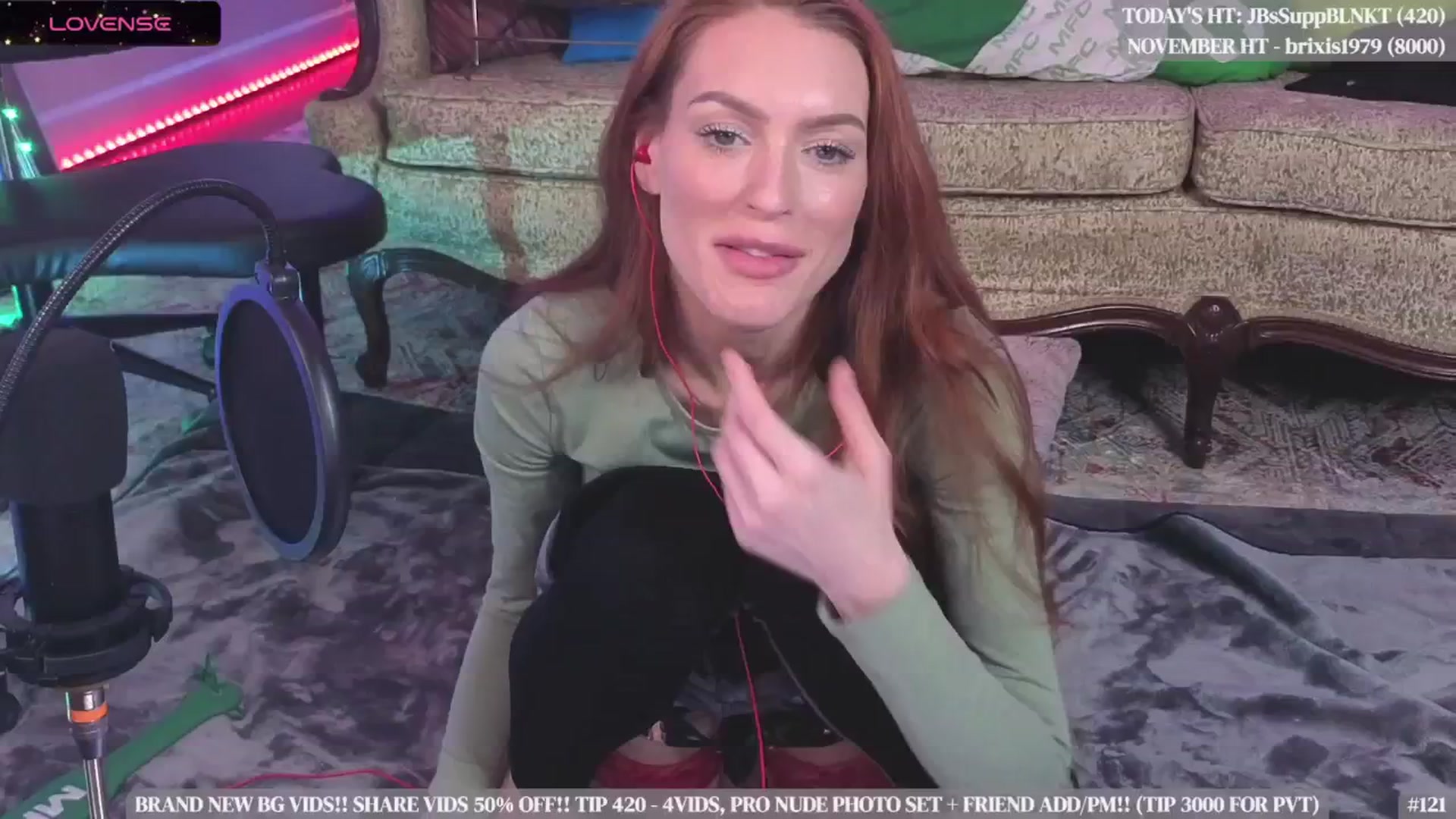 Gallery image thumbnail from JennyBlighe's myfreecams stream on, 11/19/2025, 20:04 image 7 of 20