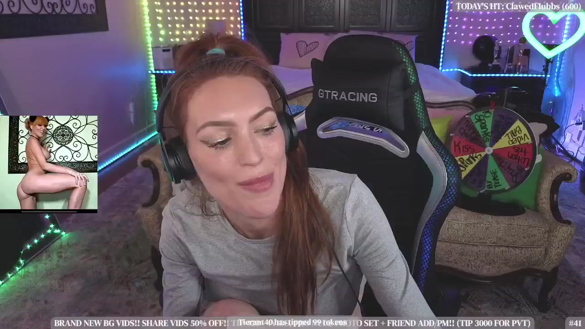 Gallery image thumbnail from JennyBlighe's myfreecams stream on, 11/28/2025, 18:52 image 20 of 20