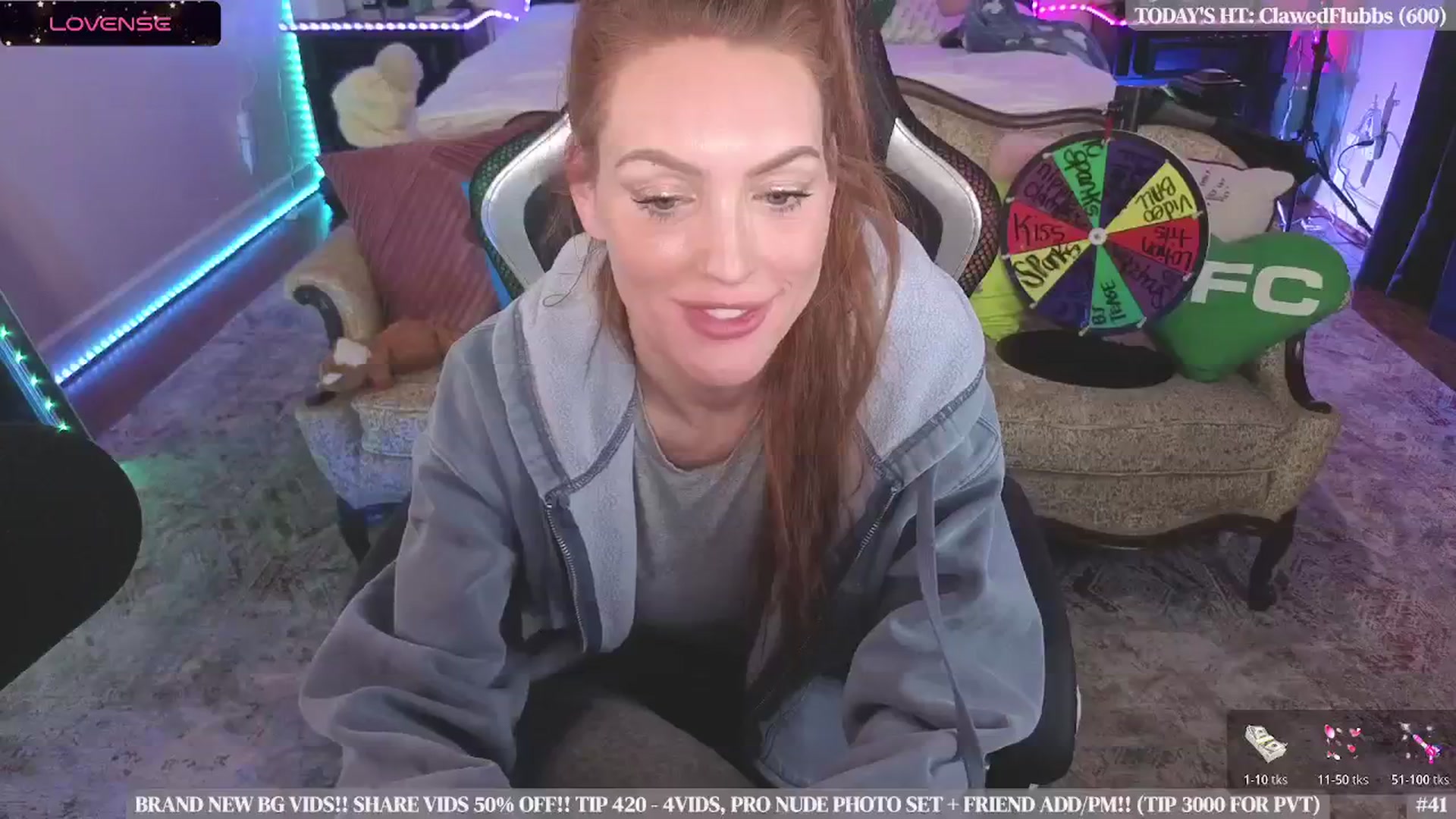 Gallery image thumbnail from JennyBlighe's myfreecams stream on, 11/29/2025, 04:20 image 10 of 20