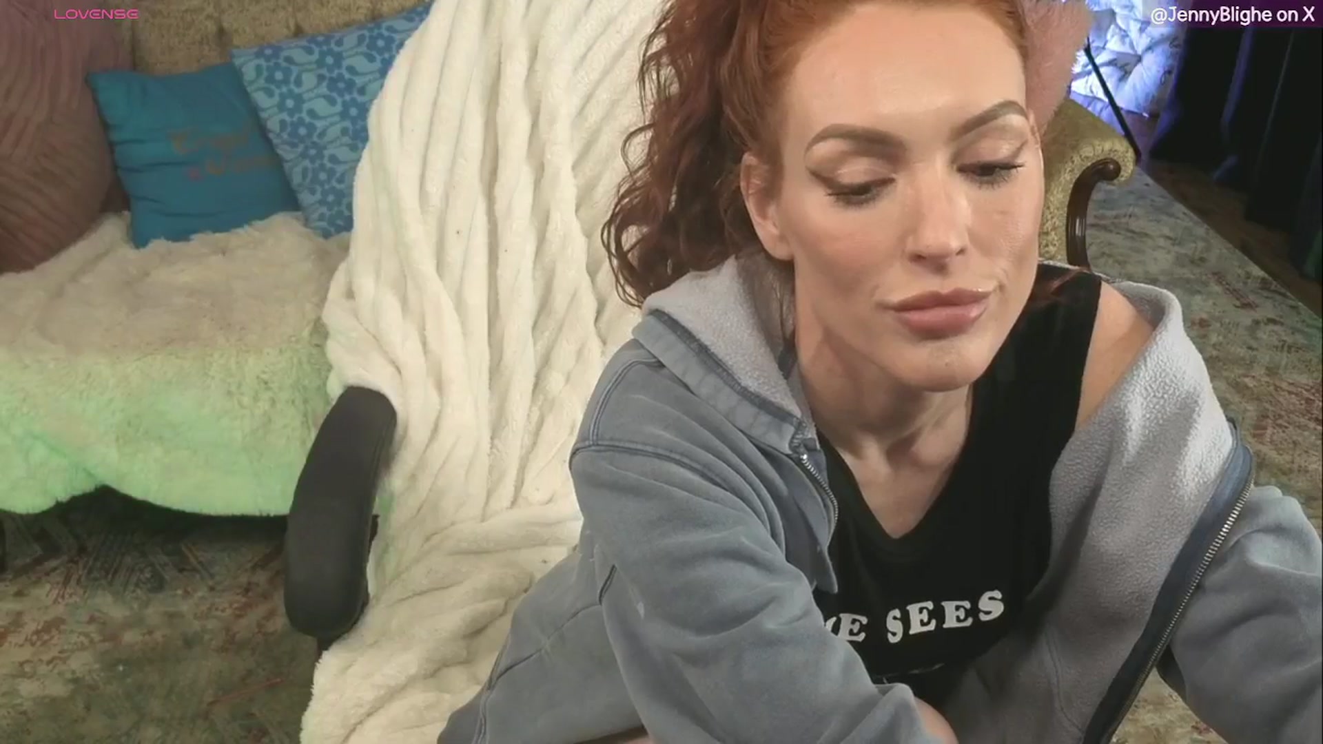 Gallery image thumbnail from JennyBlighe's myfreecams stream on, 12/17/2025, 16:01 image 11 of 20