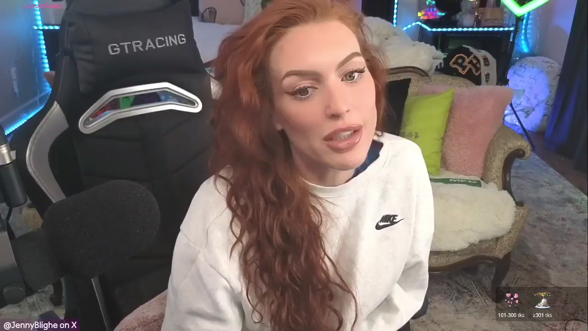 Gallery image thumbnail from JennyBlighe's myfreecams stream on, 12/20/2025, 22:38 image 4 of 20