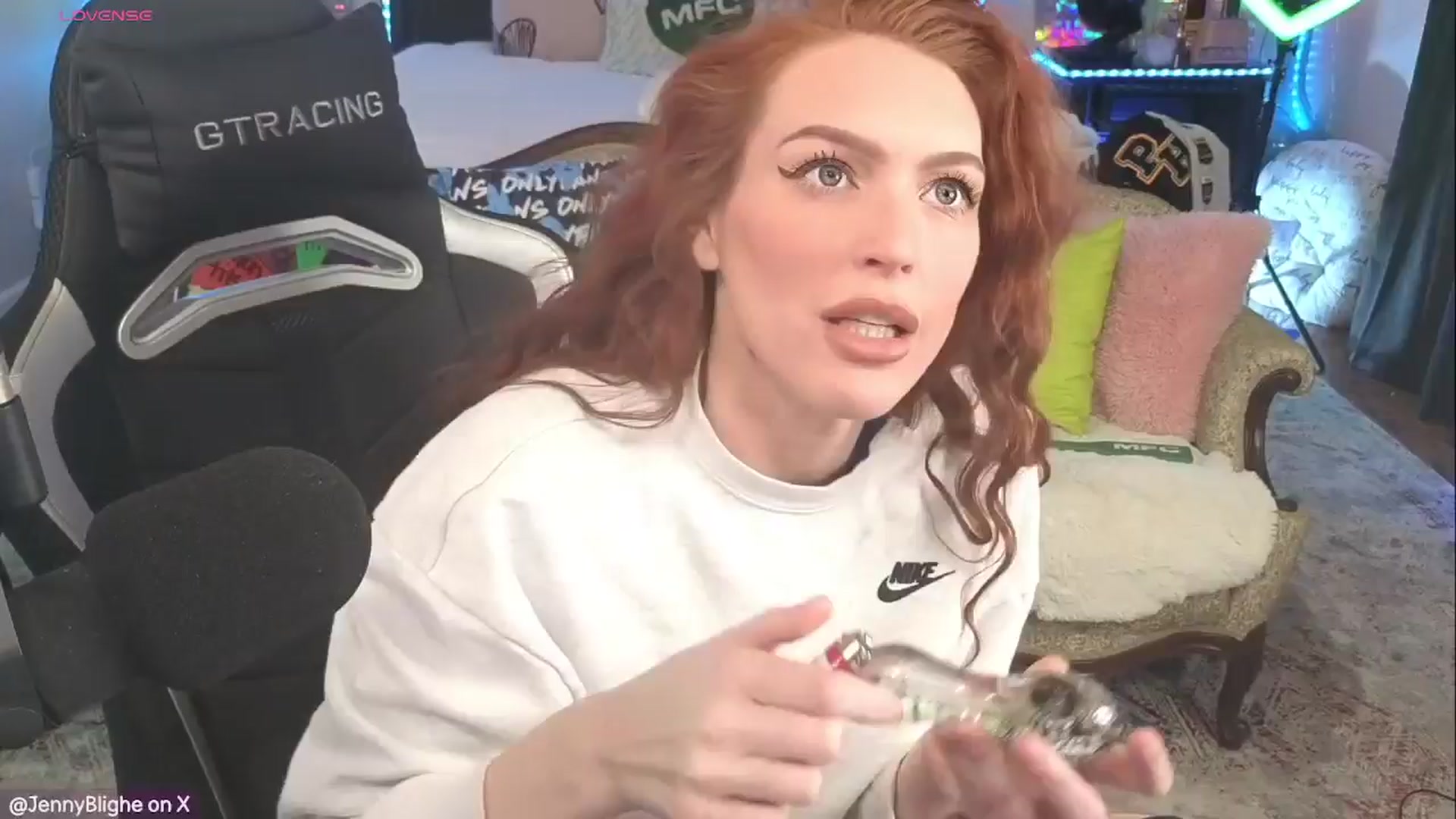 Gallery image thumbnail from JennyBlighe's myfreecams stream on, 12/20/2025, 22:38 image 20 of 20