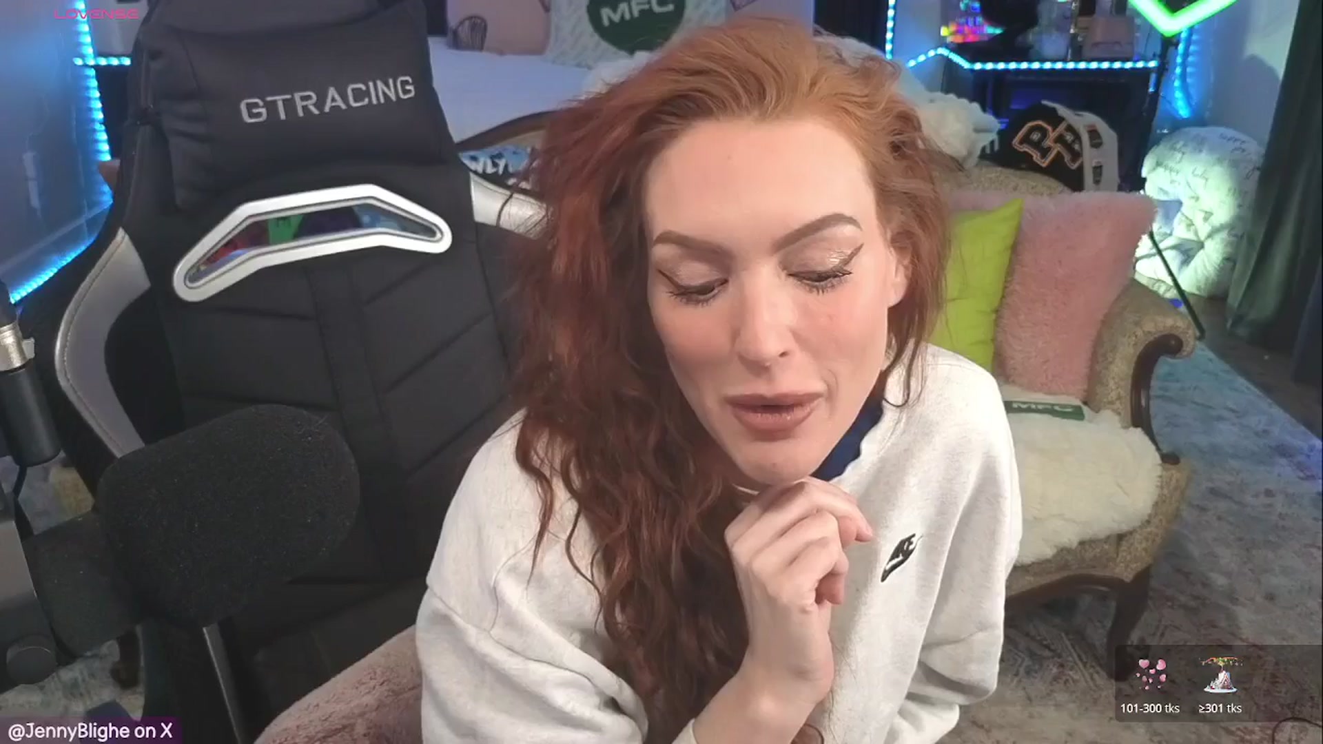 Gallery image thumbnail from JennyBlighe's myfreecams stream on, 12/20/2025, 22:38 image 15 of 20