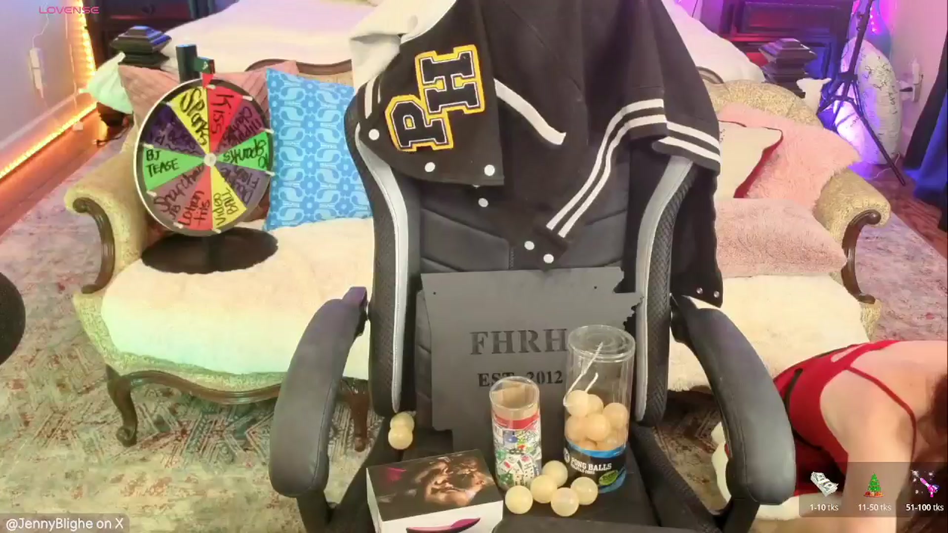 Gallery image thumbnail from JennyBlighe's myfreecams stream on, 12/24/2025, 15:28 image 14 of 20